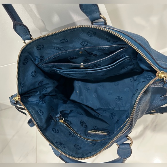 Tory Burch top handle leather with crossbody strap - Picture 5 of 9